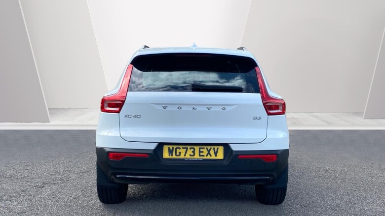 Volvo XC40 2.0 B3P Plus Dark 5dr Auto Petrol Estate